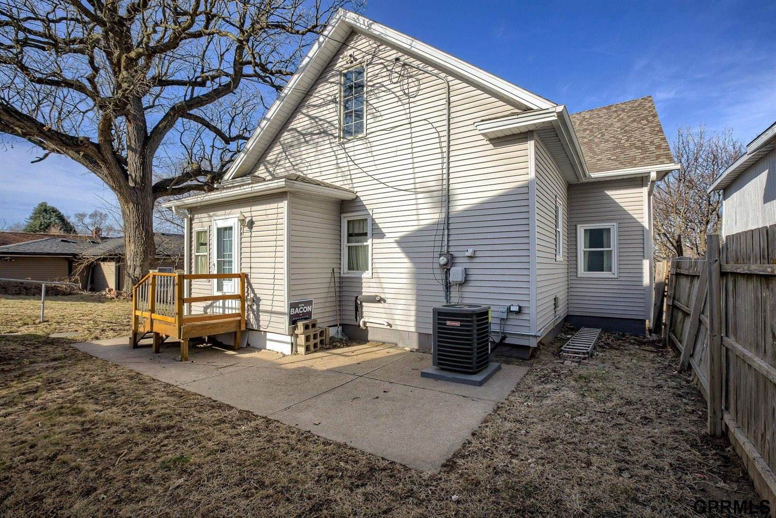 2319 South 12 Street, Omaha, NE 68108