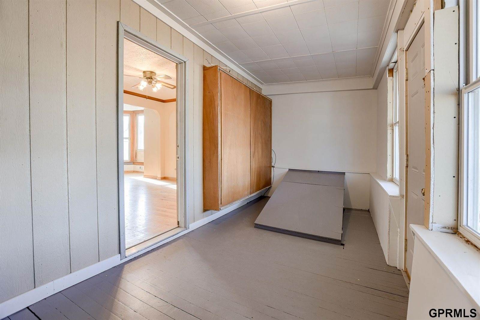 2319 South 12 Street, Omaha, NE 68108