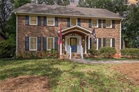 2007 La Dora Drive, High Point, NC 27265