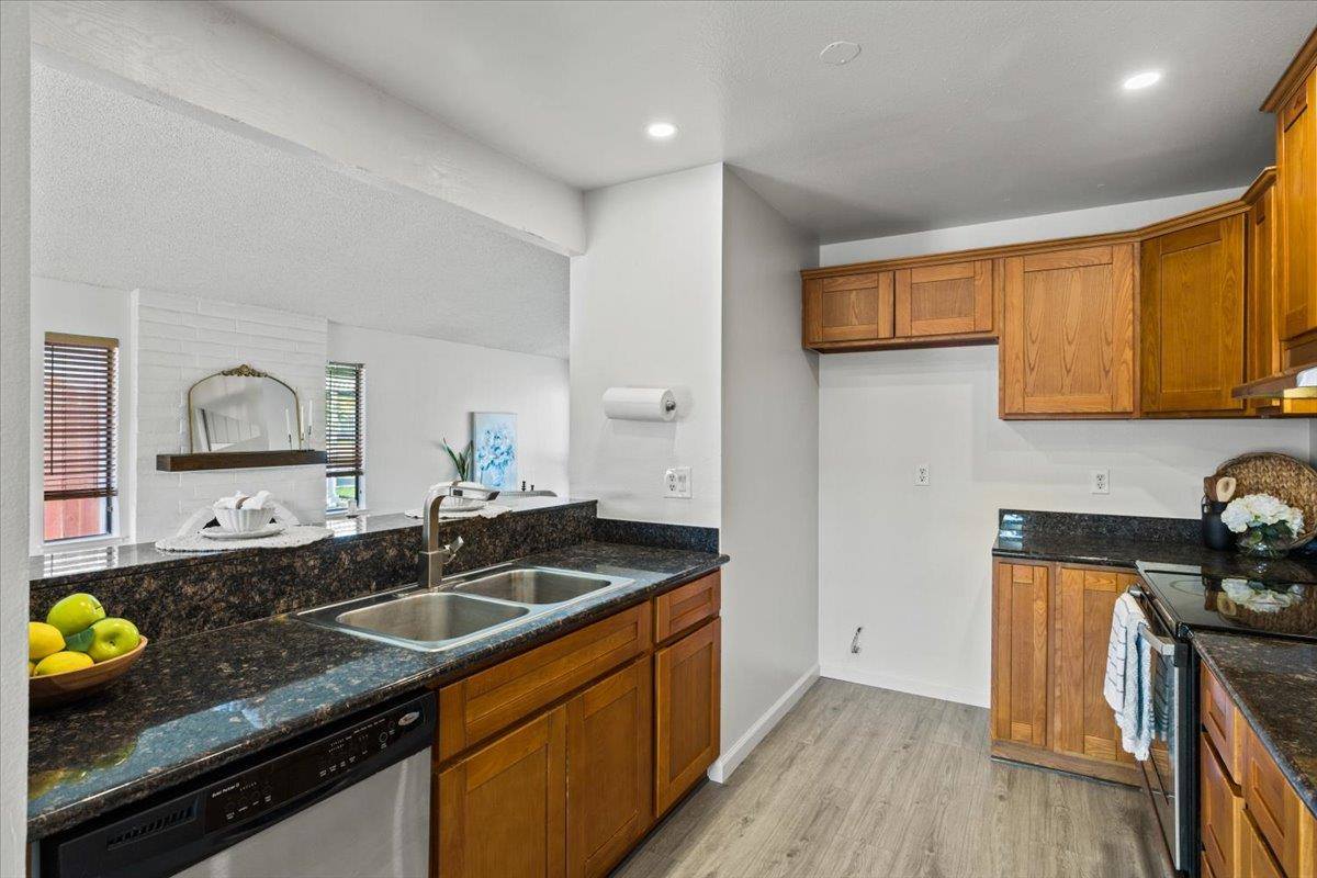 6798 Mannerly Way, Citrus Heights, CA 95621