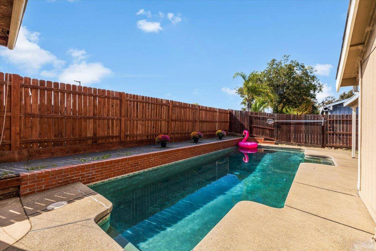 6798 Mannerly Way, Citrus Heights, CA 95621