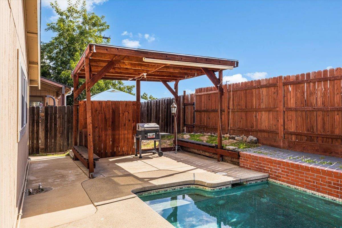 6798 Mannerly Way, Citrus Heights, CA 95621