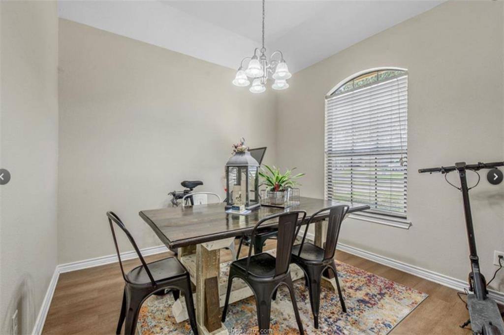 215 Simi Drive, College Station, TX 77845