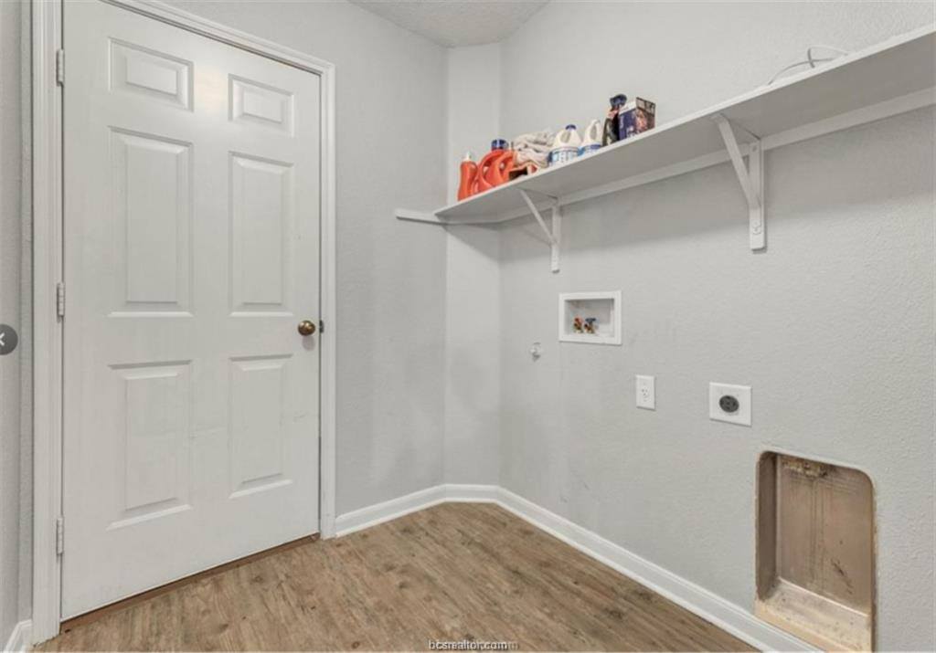 15128 Meredith Lane, College Station, TX 77845