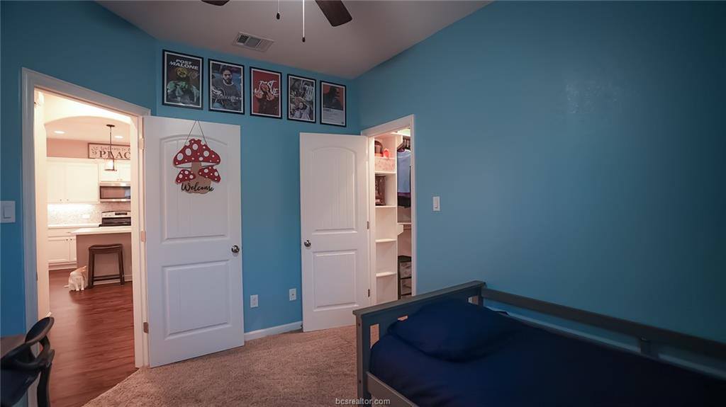 2113 Mountain Wind Loop, Bryan, TX 77807