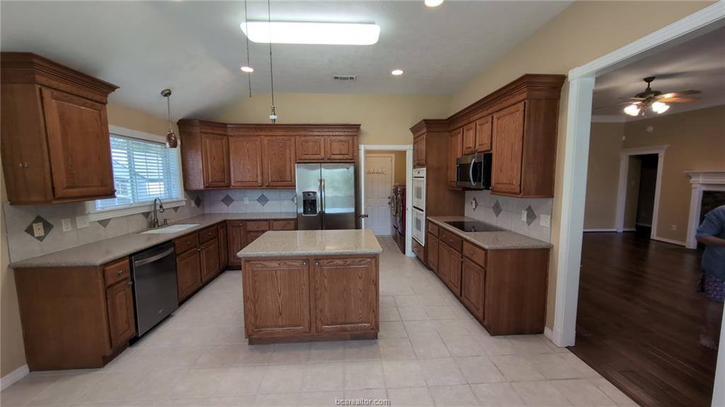 307 Stoney Hills Court, College Station, TX 77845