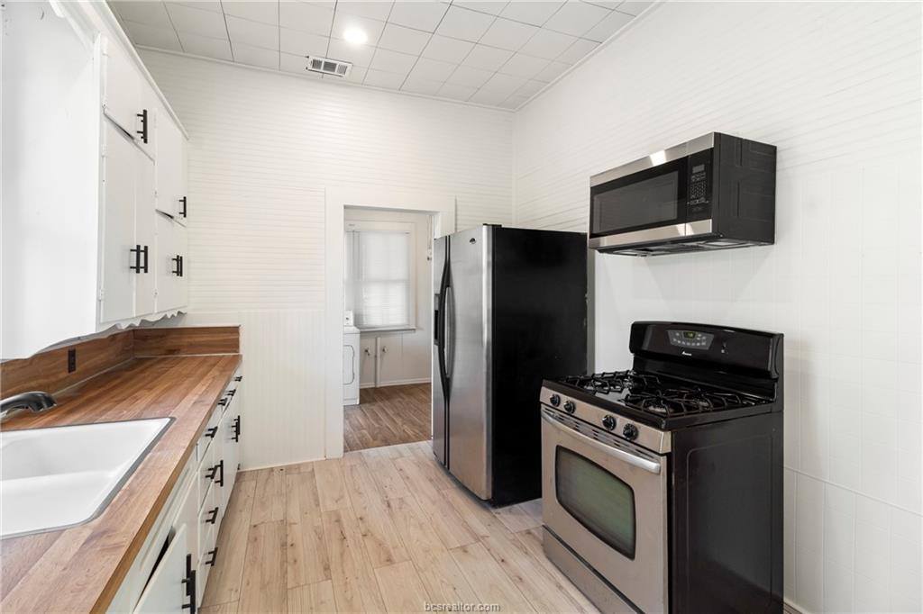 7964 FM 141, Dime Box, TX 77853