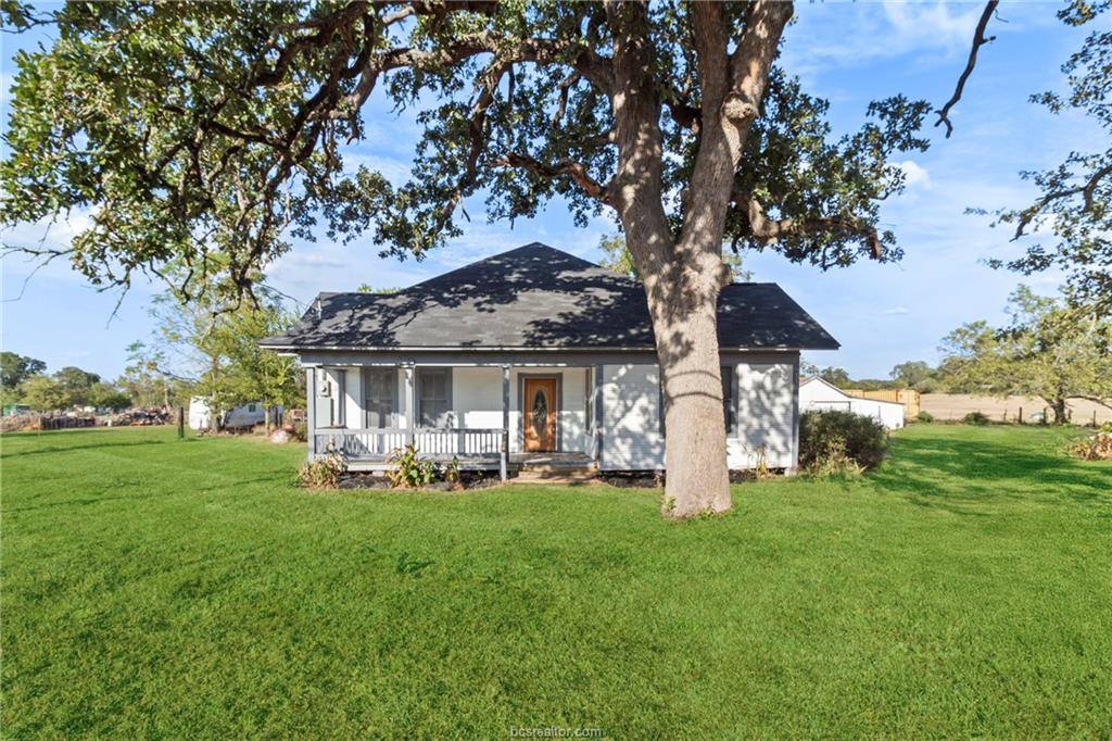 7964 FM 141, Dime Box, TX 77853