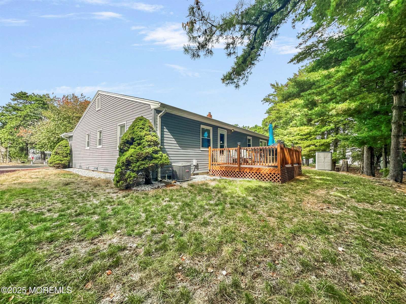 37 Brookfield Court, Toms River, NJ 08757