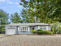 37 Brookfield Court, Toms River, NJ 08757