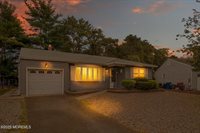 37 Brookfield Court, Toms River, NJ 08757