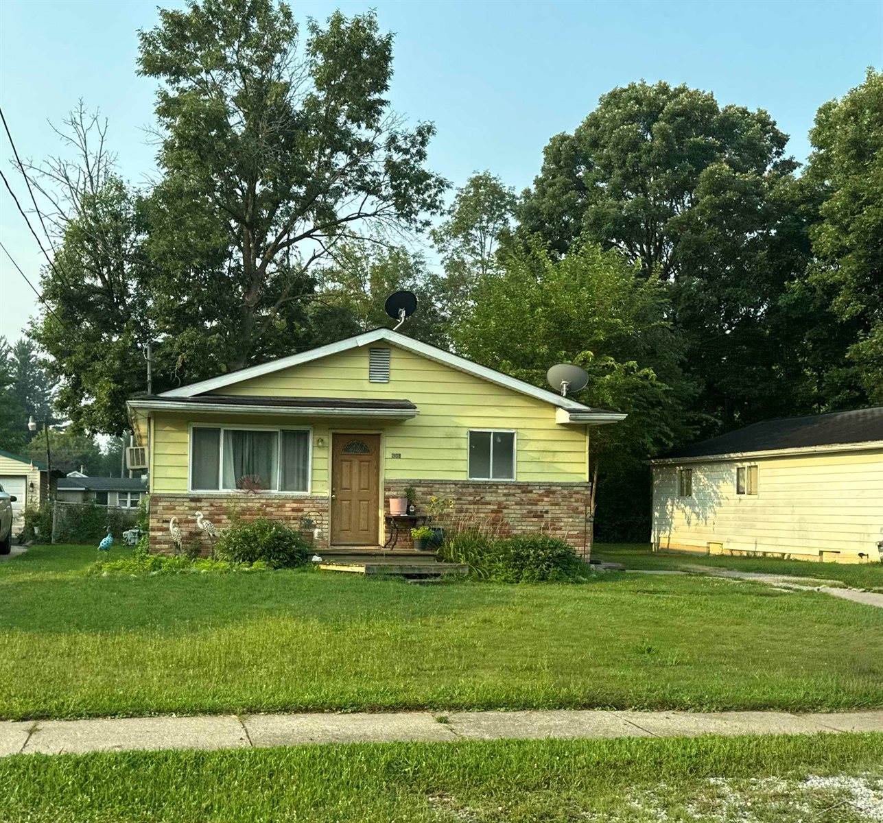 2108 California Avenue, Saginaw, MI 48601