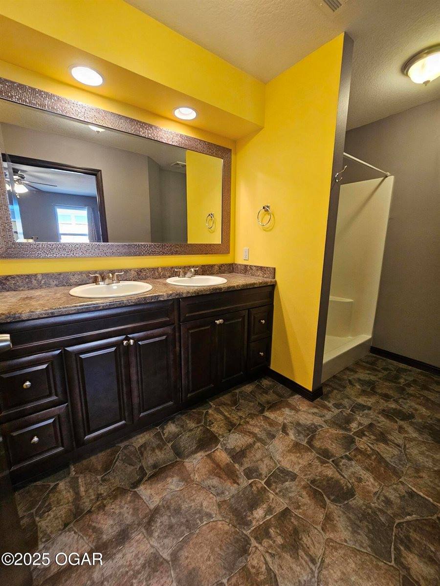 1707 North Elm Street, Pittsburg, KS 66762