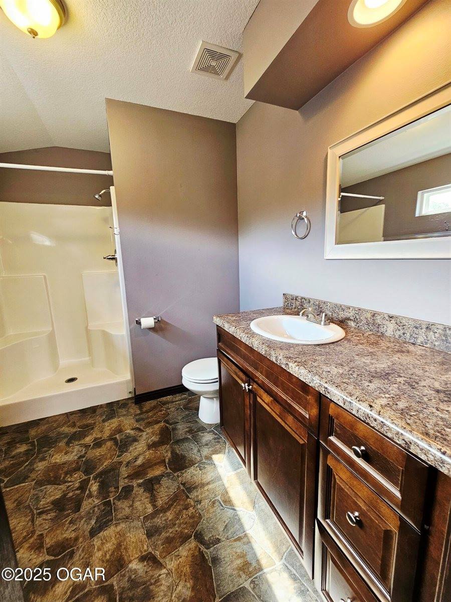 1707 North Elm Street, Pittsburg, KS 66762