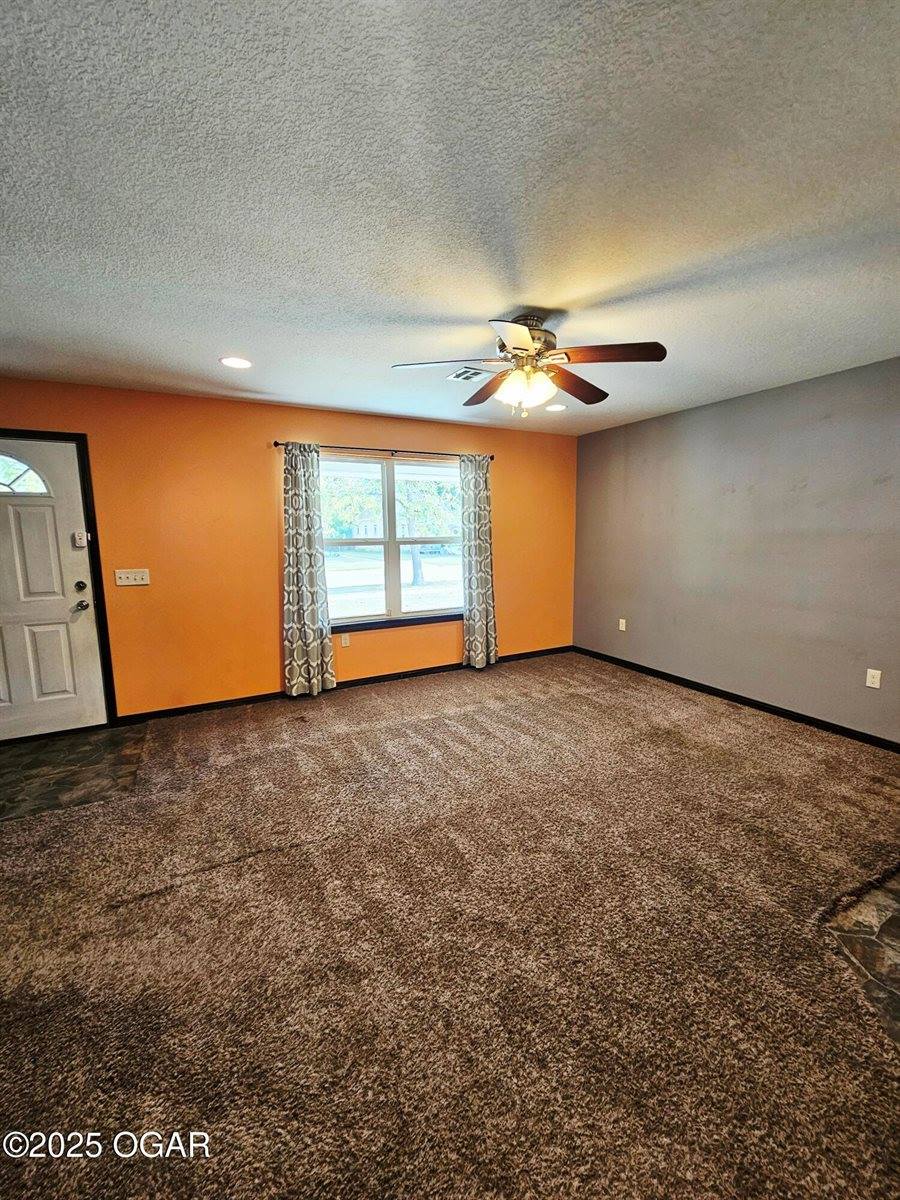 1707 North Elm Street, Pittsburg, KS 66762