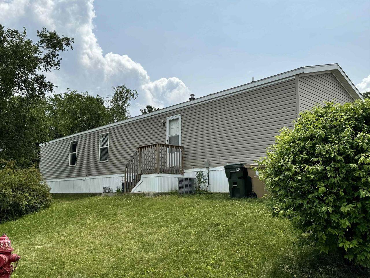 39 Hollywood Drive, Madison, WI 53713