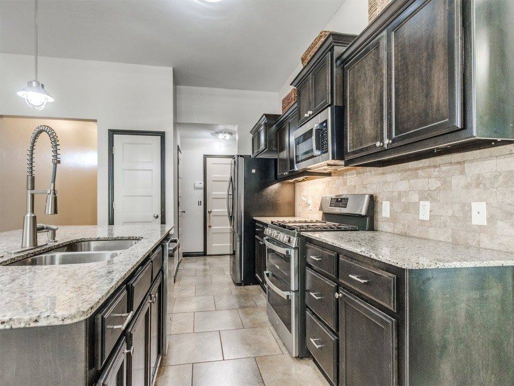 2109 Native Dancer Drive, Choctaw, OK 73020