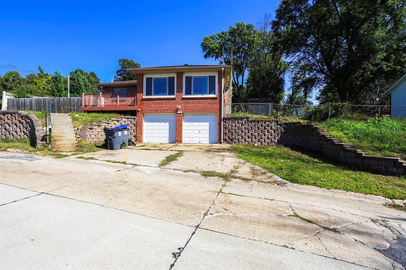 2231 North Broadway Street, Council Bluffs, IA 51503