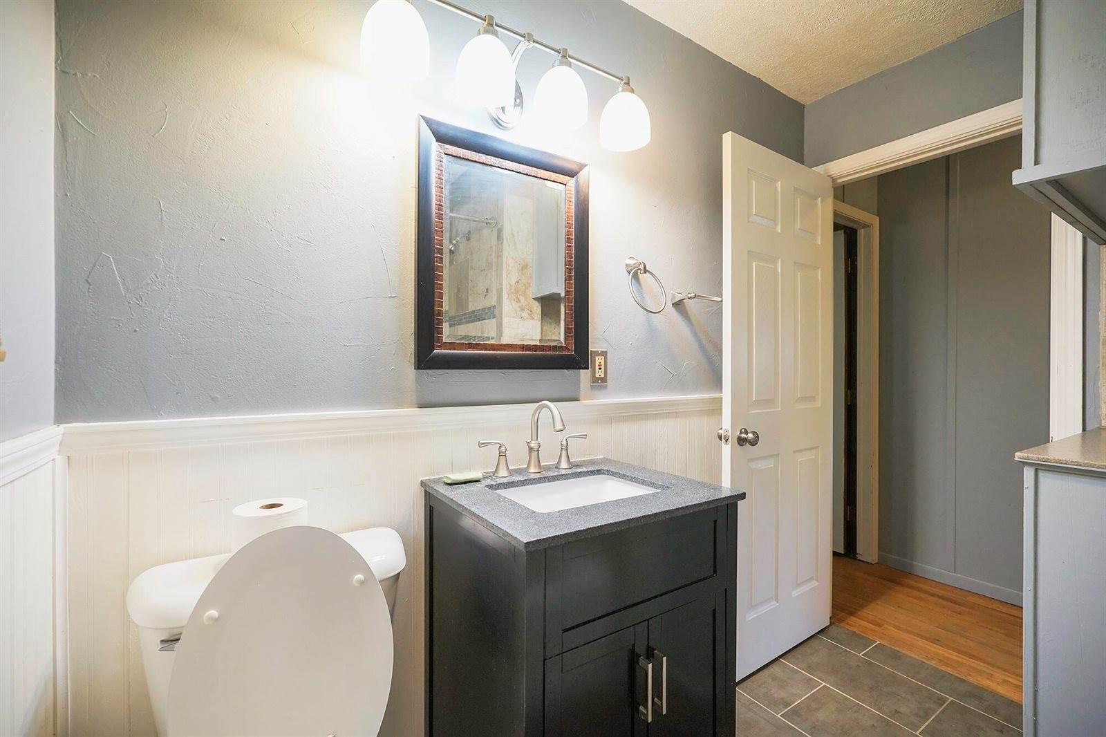 2231 North Broadway Street, Council Bluffs, IA 51503