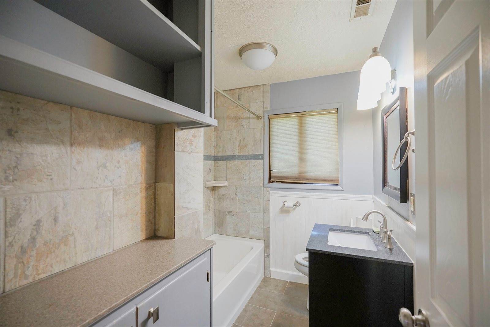 2231 North Broadway Street, Council Bluffs, IA 51503