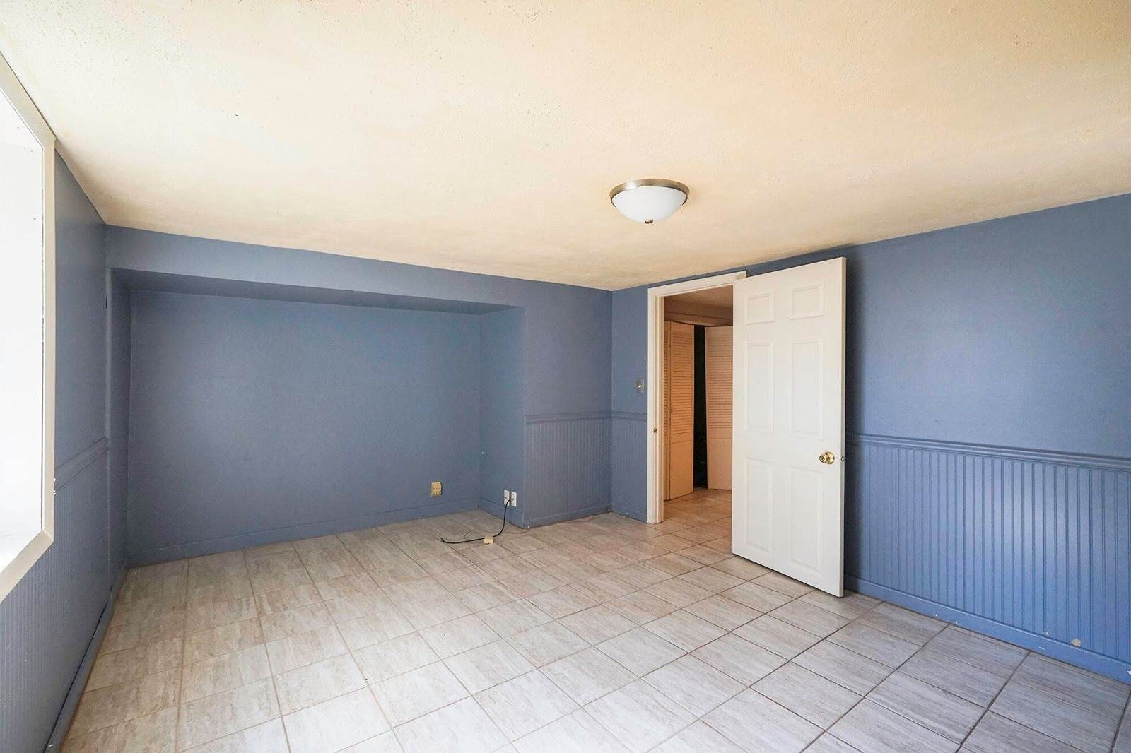 2231 North Broadway Street, Council Bluffs, IA 51503