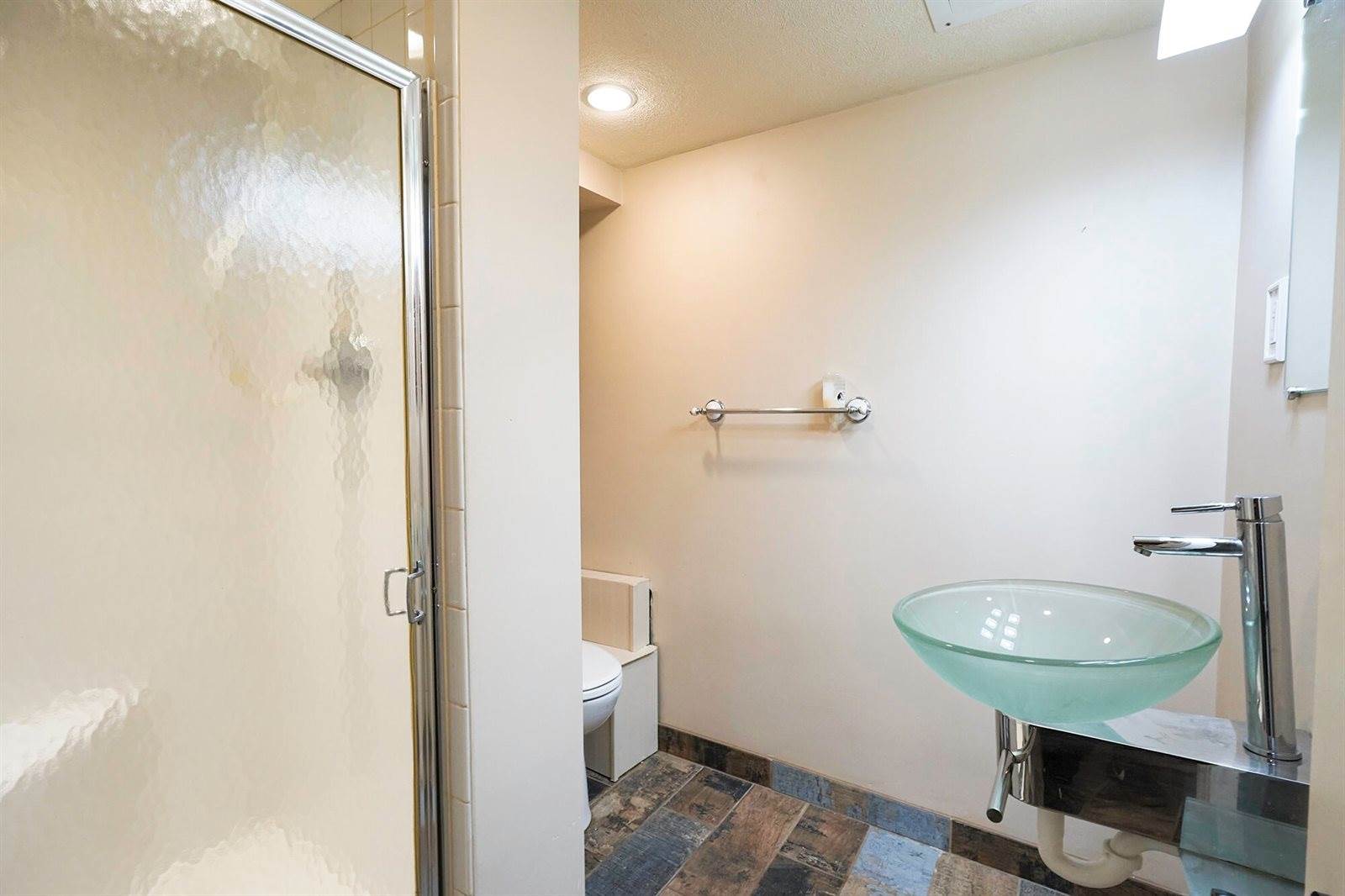 2231 North Broadway Street, Council Bluffs, IA 51503