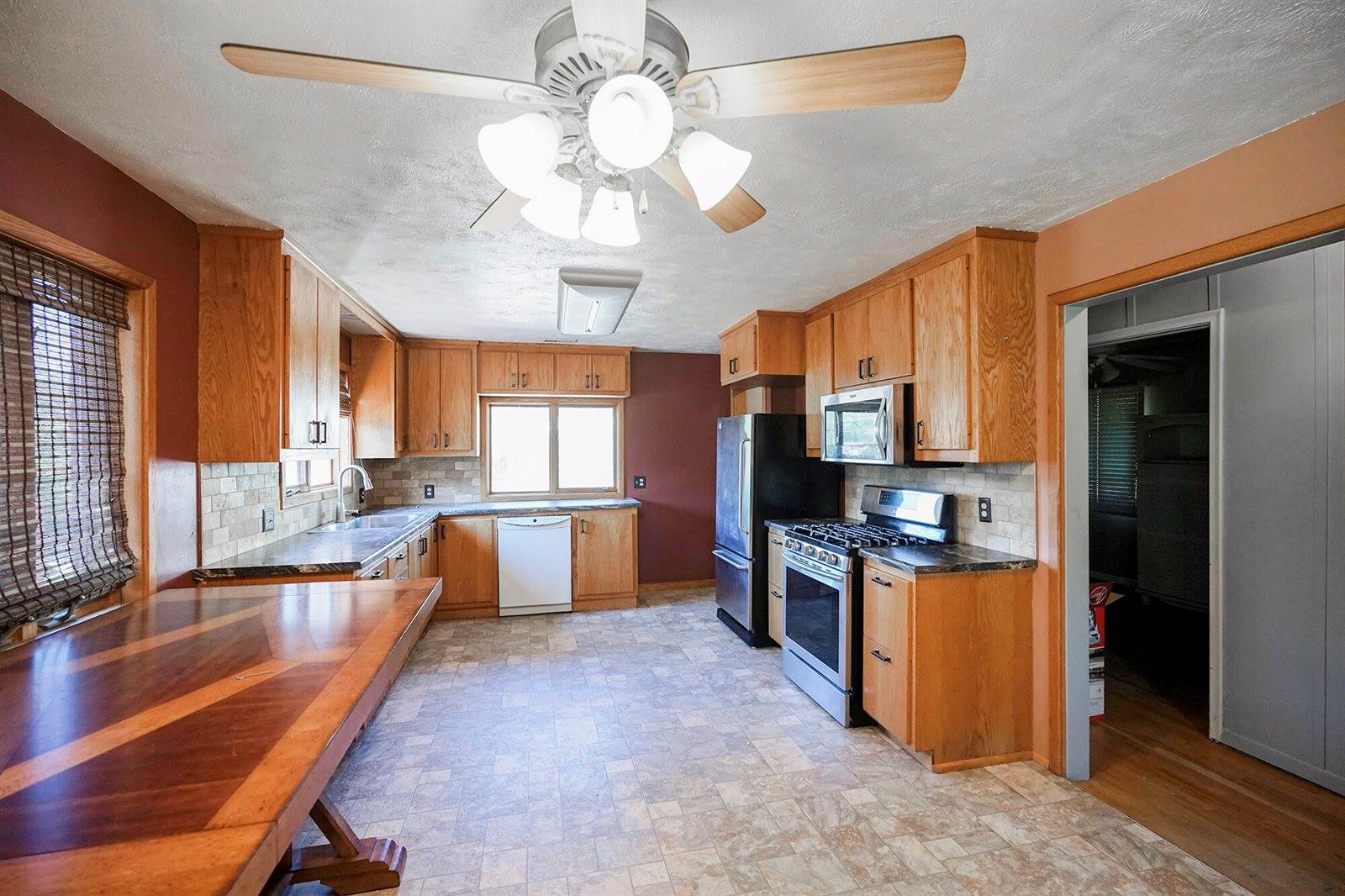 2231 North Broadway Street, Council Bluffs, IA 51503