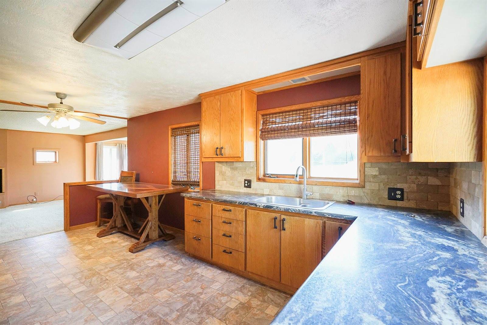 2231 North Broadway Street, Council Bluffs, IA 51503