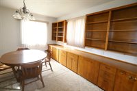 237 12th AV SE, Minot, ND 58701