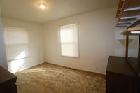 237 12th AV SE, Minot, ND 58701