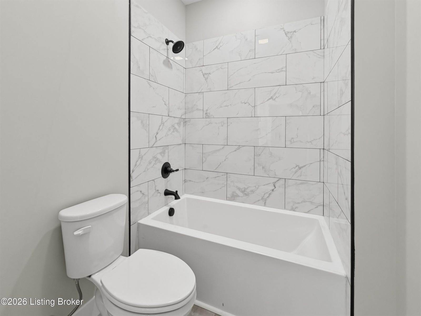 52 Betty Boyd Ln, Brandenburg, KY 40108