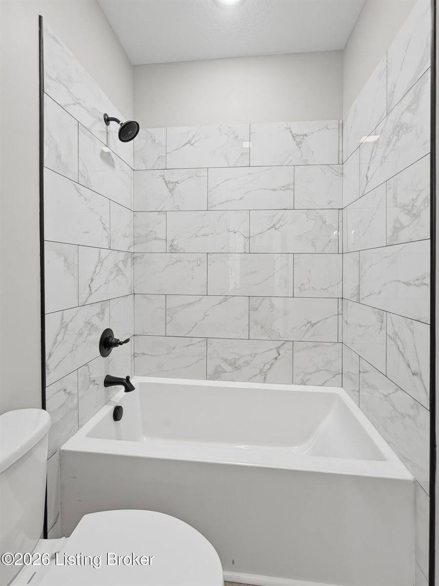 52 Betty Boyd Ln, Brandenburg, KY 40108