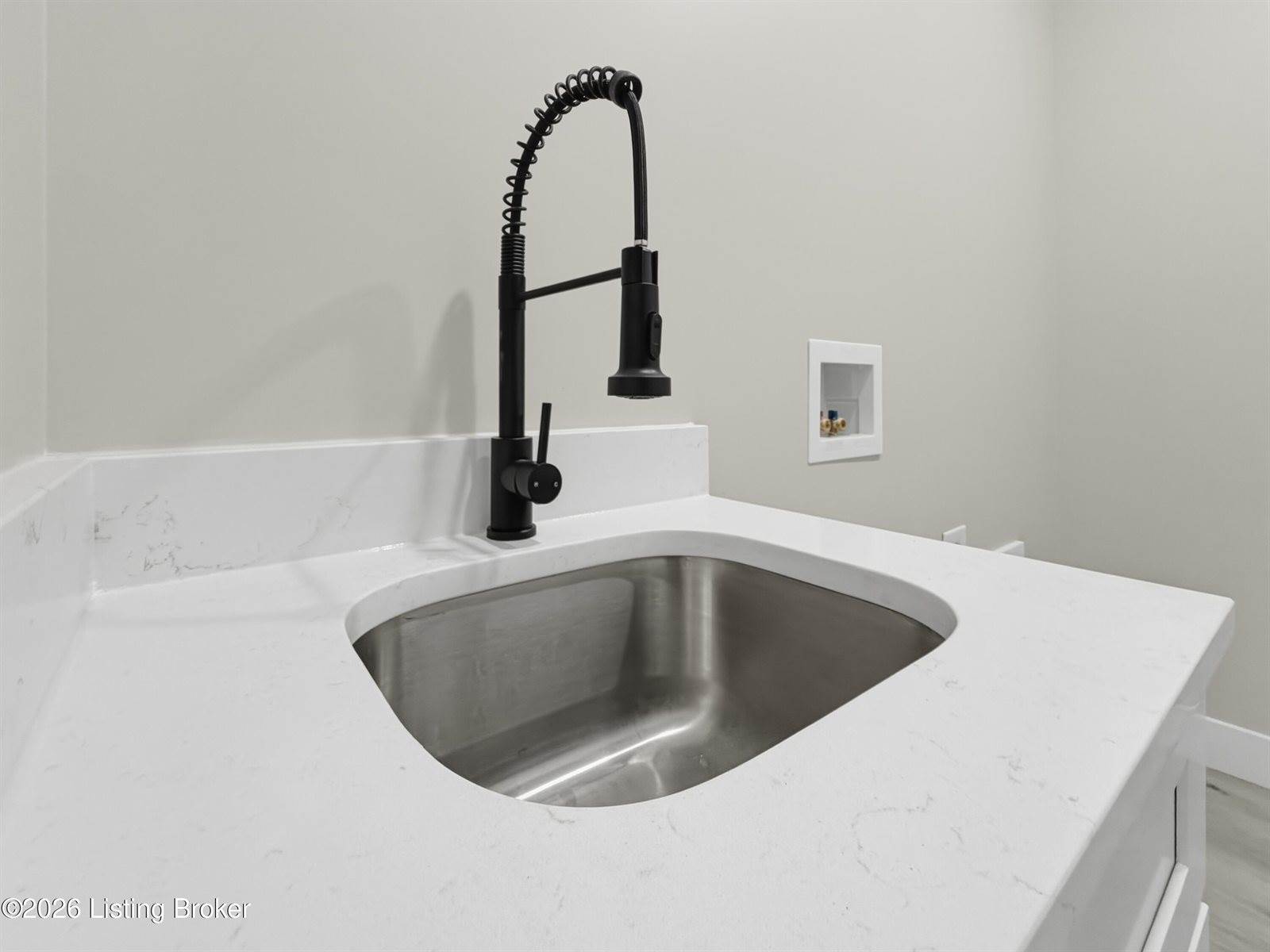 52 Betty Boyd Ln, Brandenburg, KY 40108