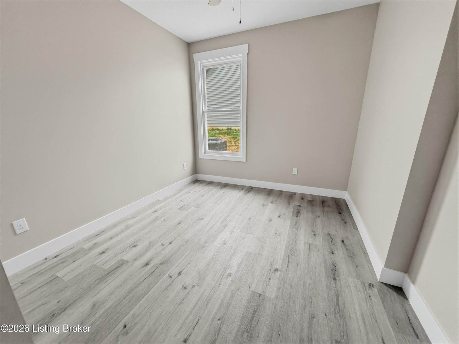 52 Betty Boyd Ln, Brandenburg, KY 40108