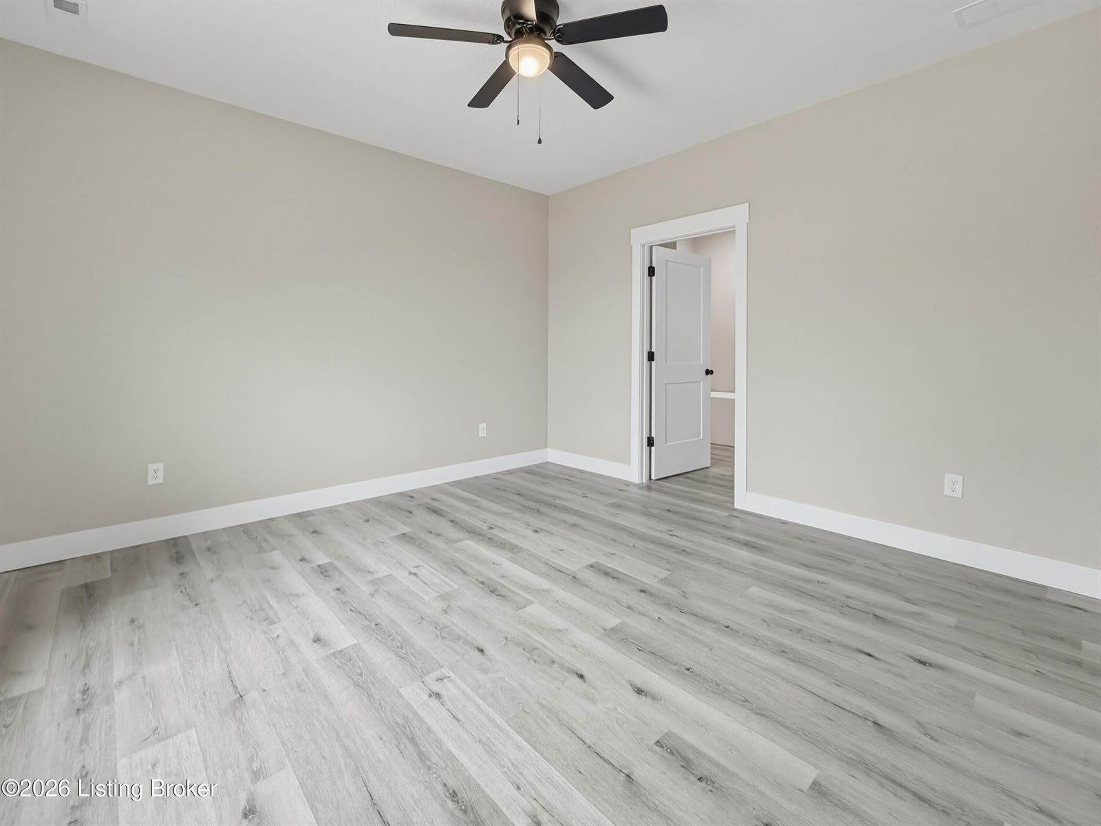 52 Betty Boyd Ln, Brandenburg, KY 40108