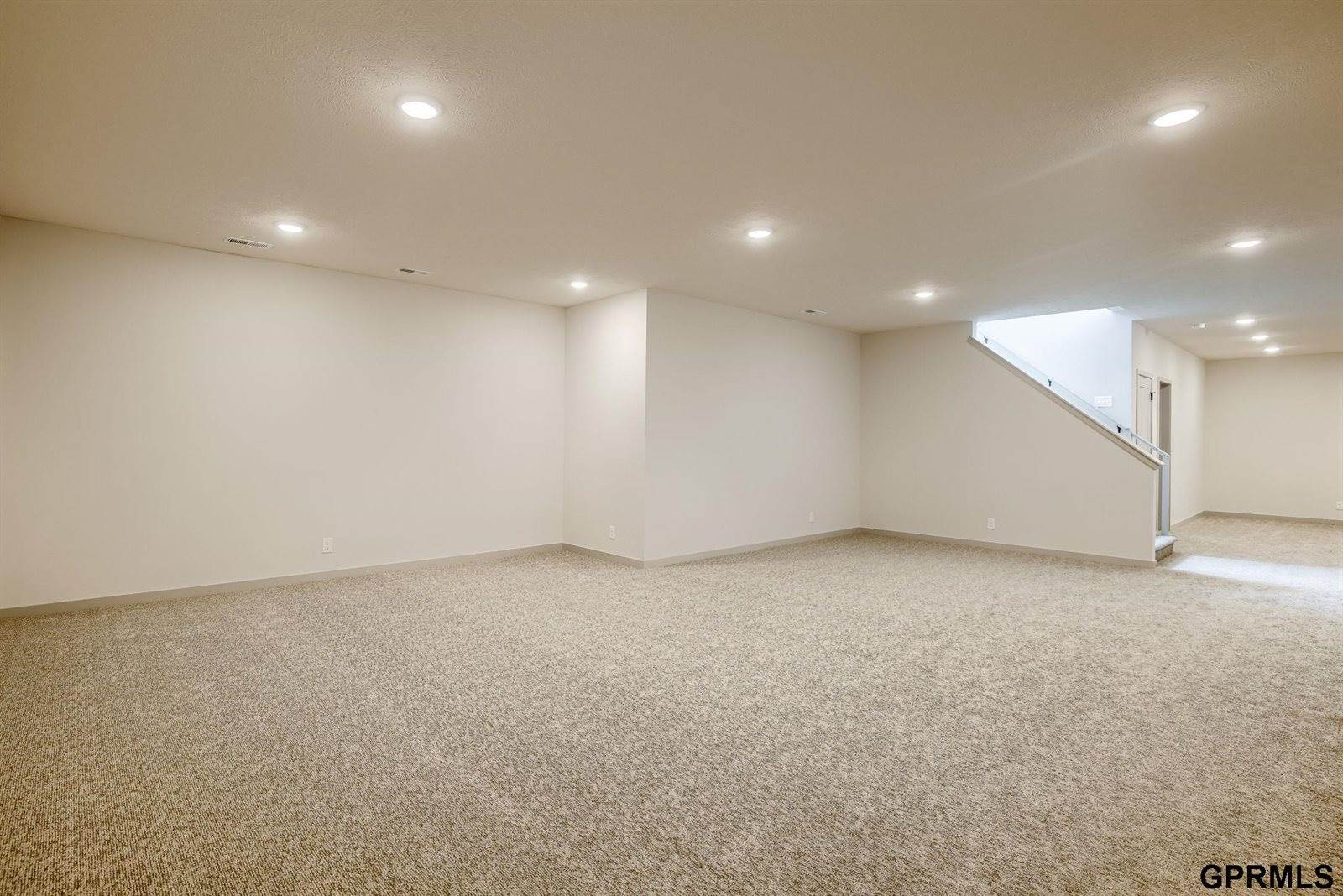 12768 Mormon Street, Omaha, NE 68142