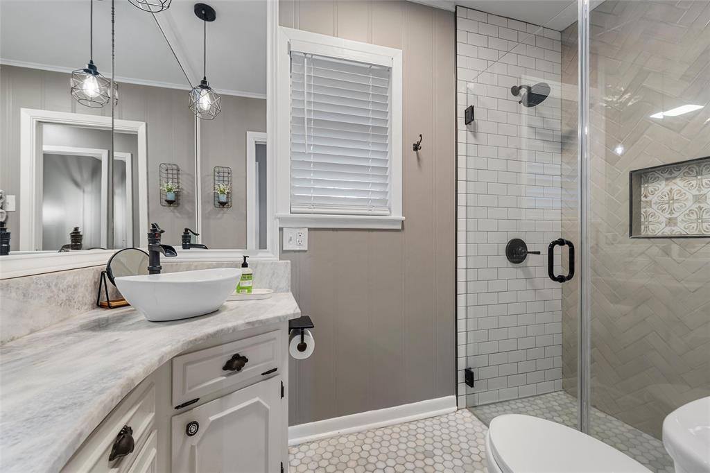 2801 North 42nd Street, Waco, TX 76710