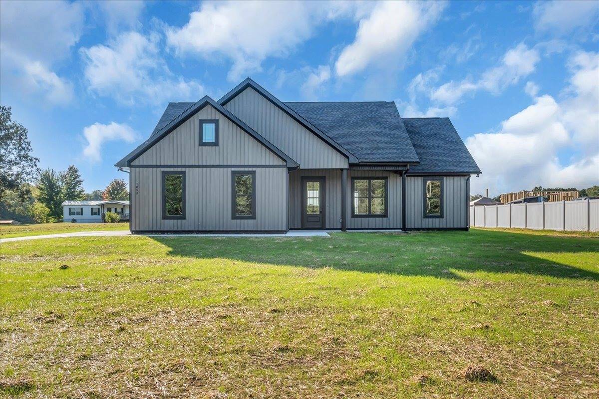 1053 Arch Cope Rd, Morrison, TN 37357