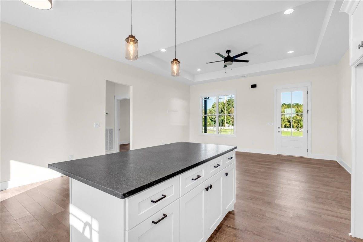 1053 Arch Cope Rd, Morrison, TN 37357