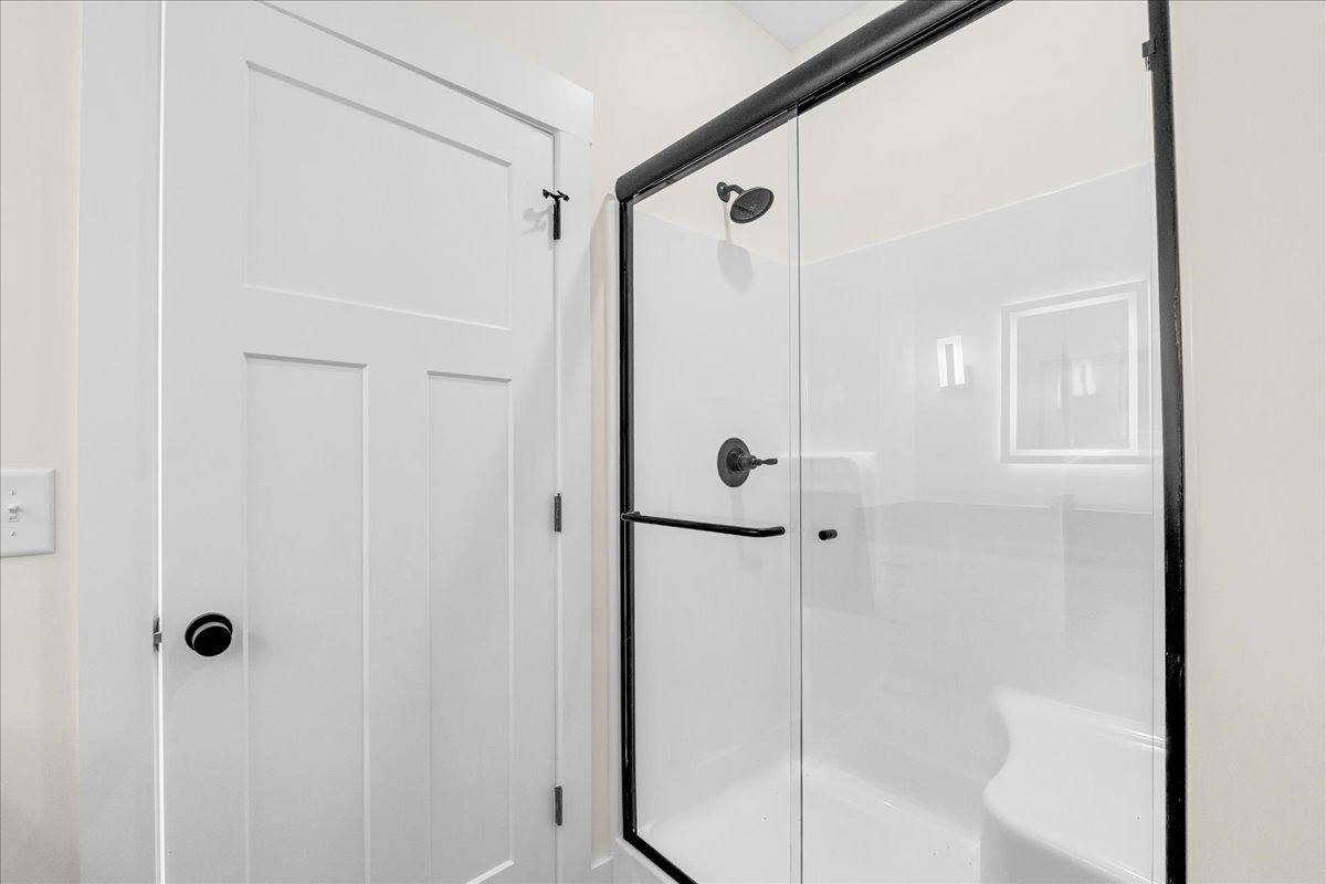 1053 Arch Cope Rd, Morrison, TN 37357