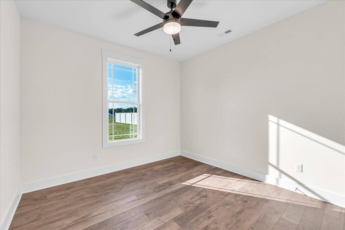 1053 Arch Cope Rd, Morrison, TN 37357