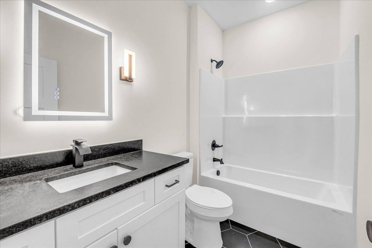 1053 Arch Cope Rd, Morrison, TN 37357