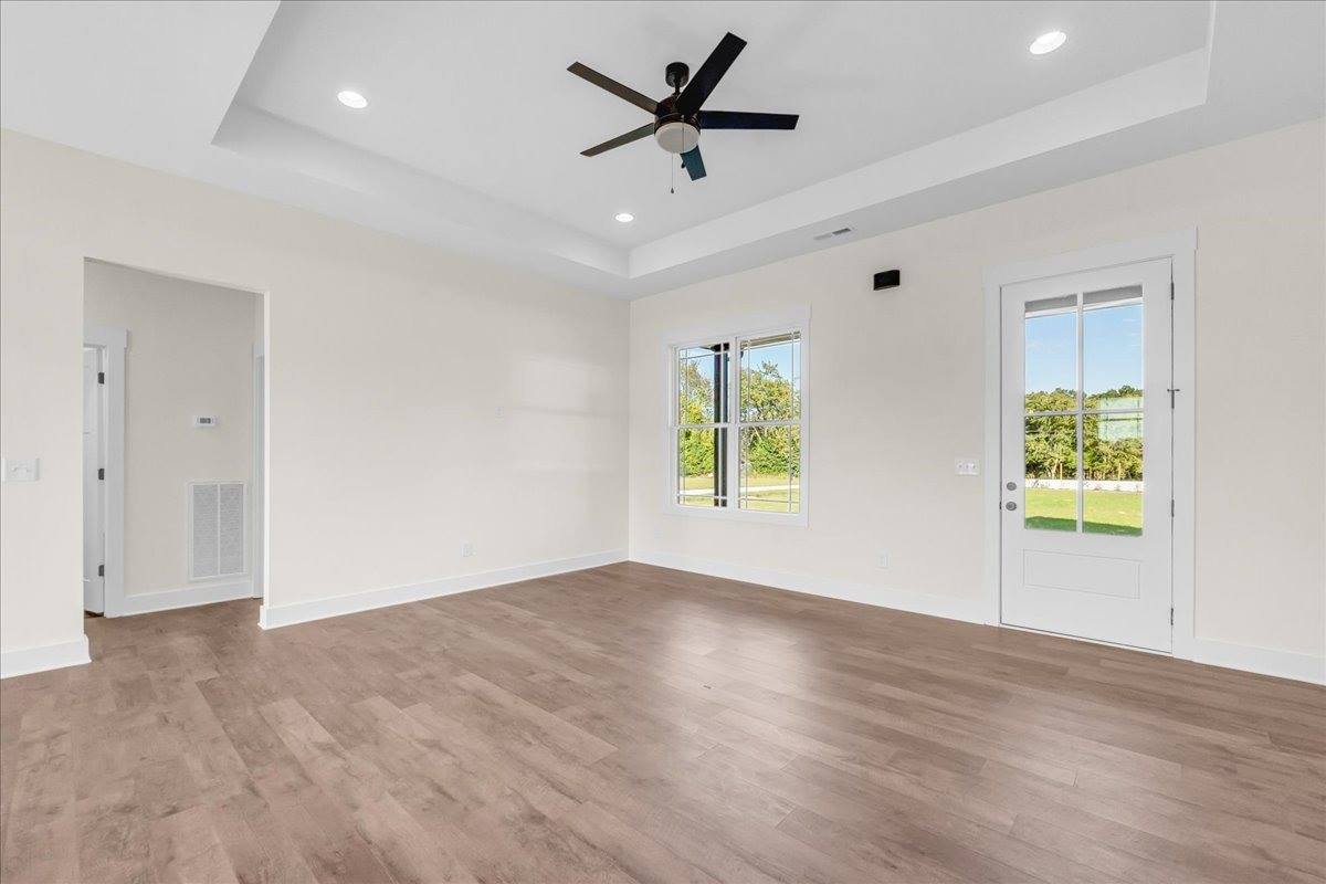 1053 Arch Cope Rd, Morrison, TN 37357