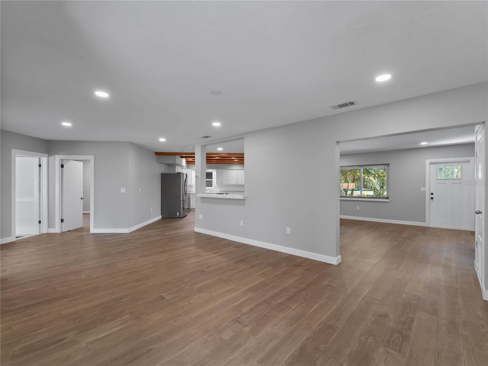 32 Bay Avenue, Osprey, FL 34229