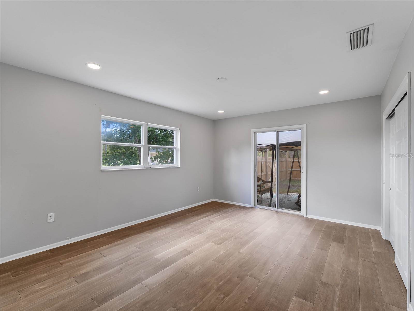 32 Bay Avenue, Osprey, FL 34229