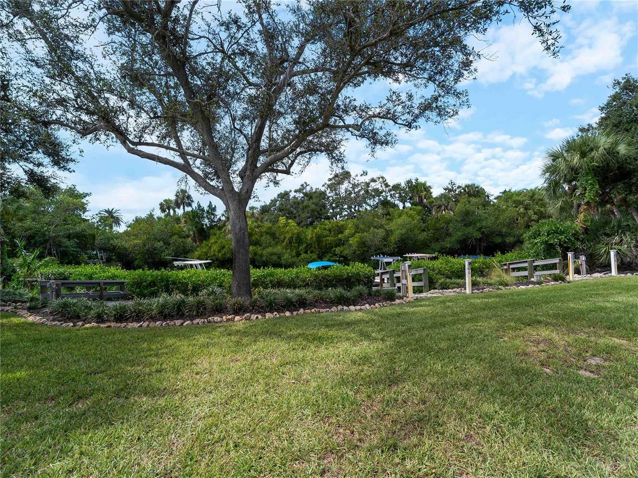 32 Bay Avenue, Osprey, FL 34229