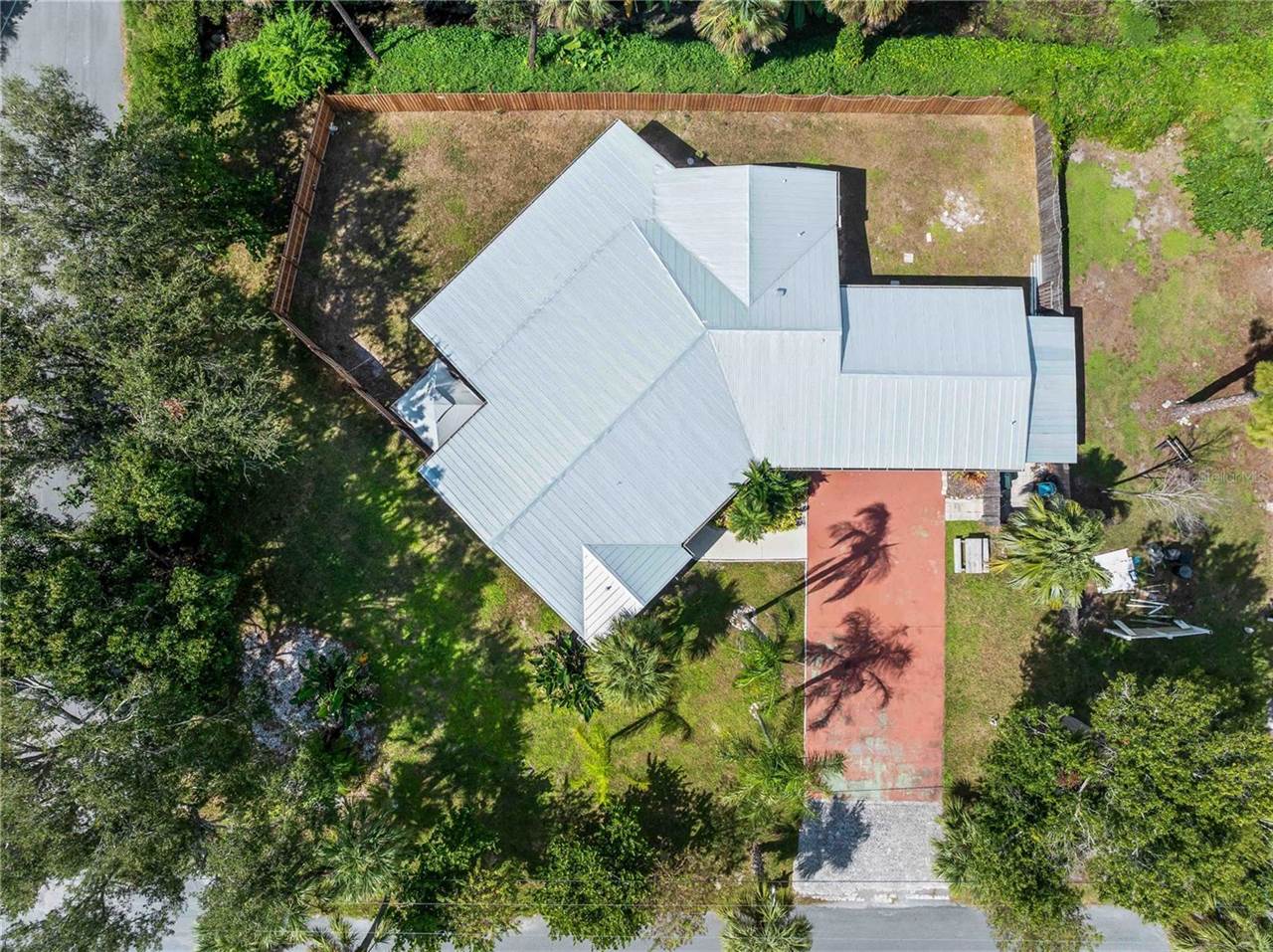 32 Bay Avenue, Osprey, FL 34229