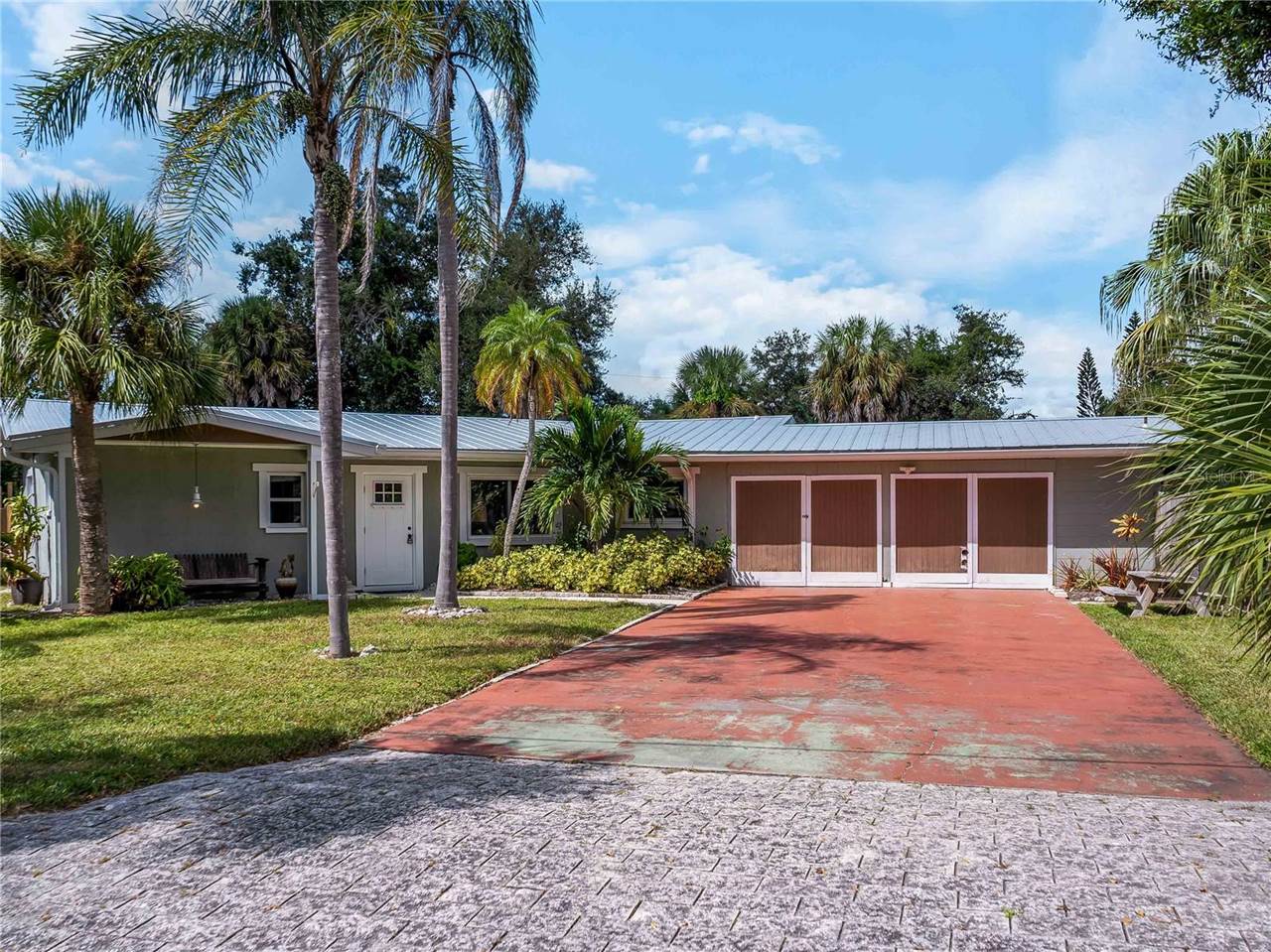 32 Bay Avenue, Osprey, FL 34229