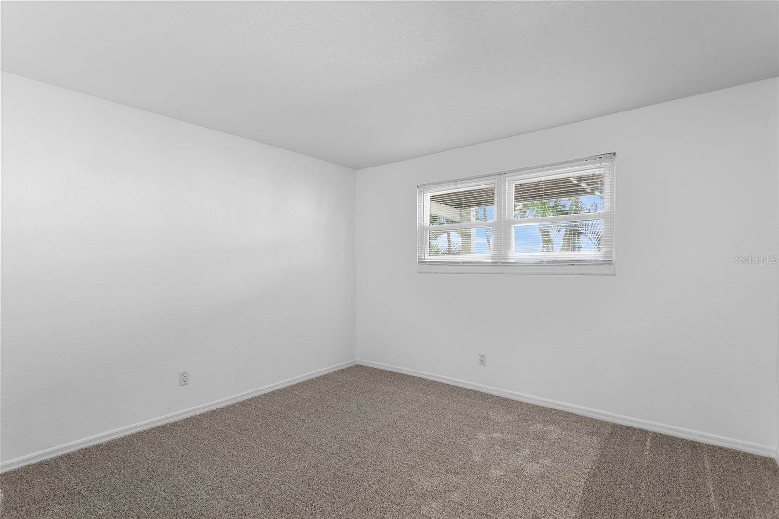 10399 Paradise Boulevard, #106B, Treasure Island, FL 33706