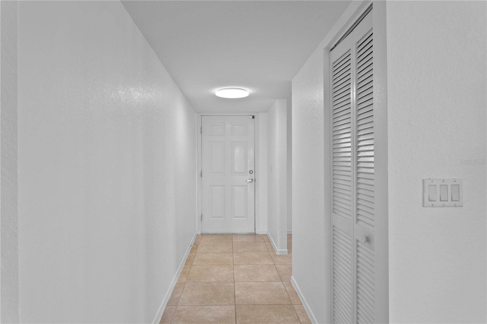 10399 Paradise Boulevard, #106B, Treasure Island, FL 33706